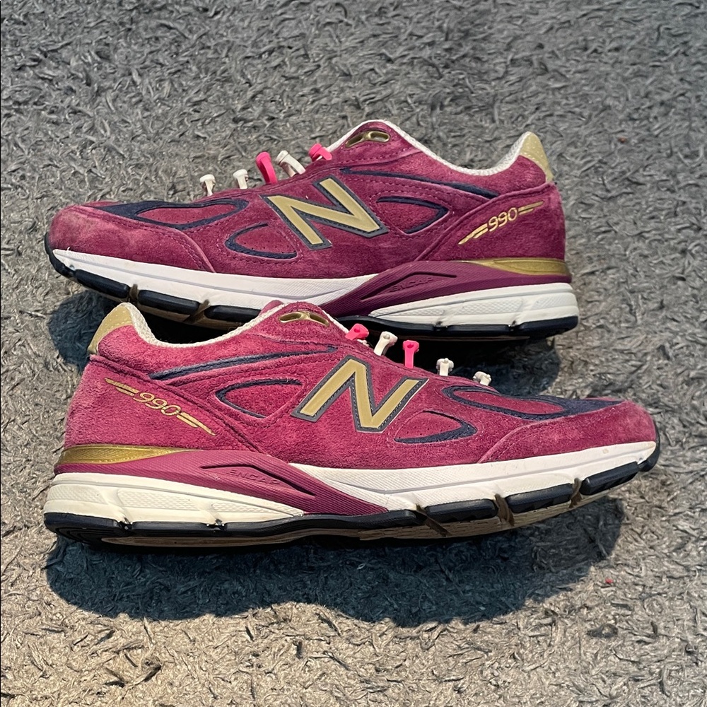 New balance 990 v4